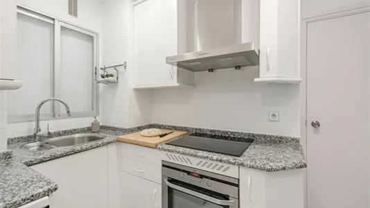 Rooms in Madrid Retiro - photo 10