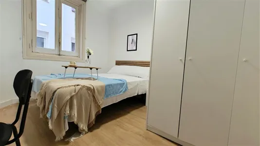 Rooms in Madrid Chamberí - photo 3