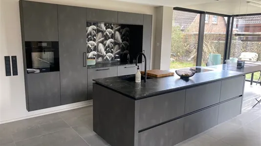 Houses in Segeberg - photo 7