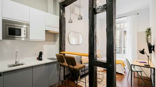 Rooms in Madrid Centro - photo 6