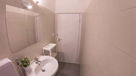 Rooms in Florence - photo 9