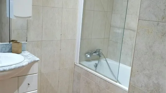 Rooms in Barcelona Ciutat Vella - photo 5