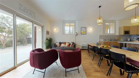 Rooms in Marseille 4ème arrondissement - photo 2