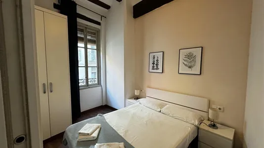 Apartments in Valencia Ciutat Vella - photo 5