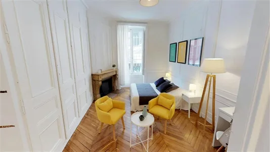 Rooms in Lyon - photo 2