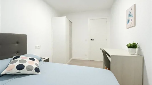 Rooms in L'Hospitalet de Llobregat - photo 3