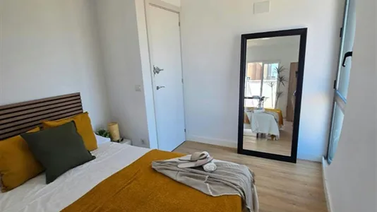 Rooms in Parla - photo 5