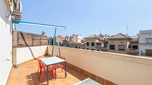 Apartments in Barcelona Eixample - photo 3