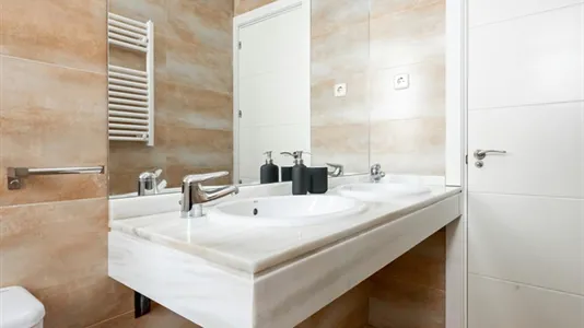 Rooms in Madrid Chamberí - photo 10