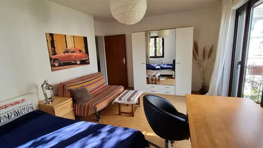 Rooms in Frankfurt Mitte-West - photo 2