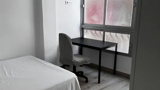 Rooms in Málaga - photo 5