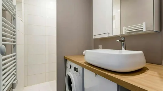 Apartments in Lyon - photo 10