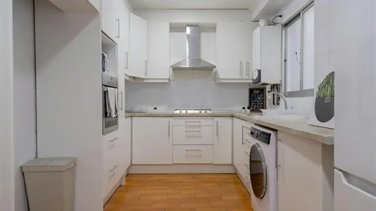 Rooms in Valencia Ciutat Vella - photo 10