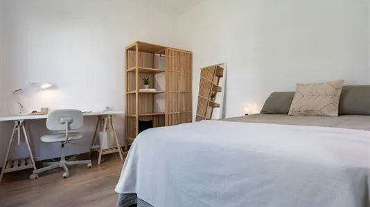 Rooms in Barcelona Eixample - photo 1