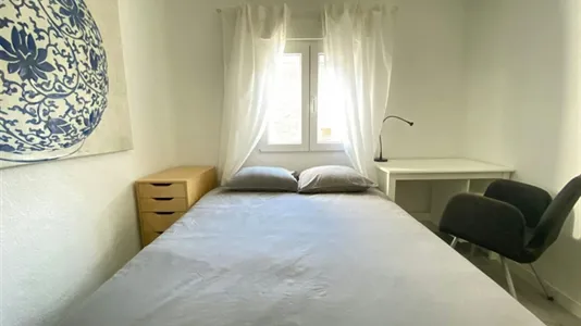 Rooms in Adaro - photo 5