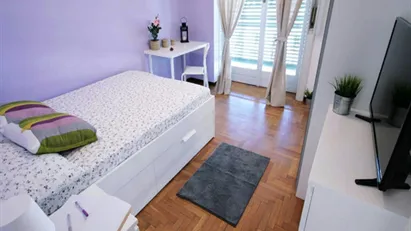 Room for rent in Milano Zona 2 - Stazione Centrale, Gorla, Turro, Greco, Crescenzago, Milan