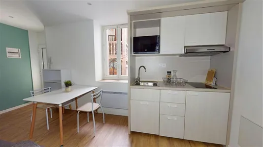 Apartments in Mâcon - photo 2