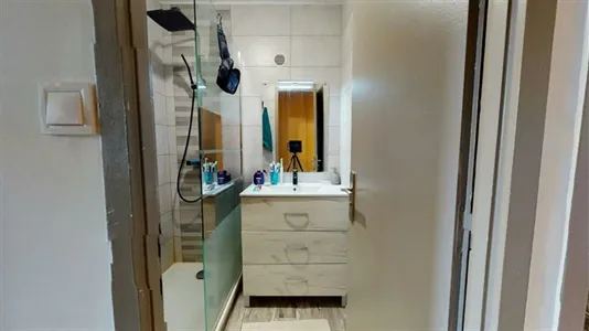 Rooms in Lyon - photo 10