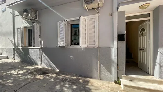 Rooms in Piraeus - photo 5