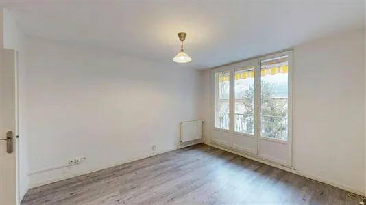 Apartments in Grenoble - photo 5