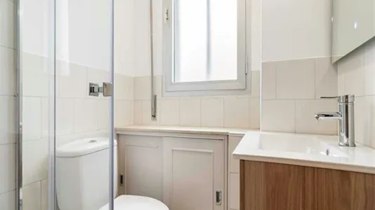 Rooms in Madrid Hortaleza - photo 5