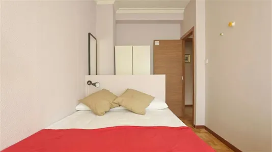 Rooms in Madrid Chamartín - photo 4