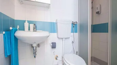 Room for rent in Milano Zona 2 - Stazione Centrale, Gorla, Turro, Greco, Crescenzago, Milan