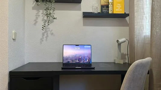 Rooms in Madrid Salamanca - photo 4