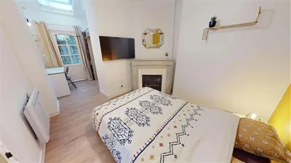 Room for rent in Pau, Nouvelle-Aquitaine