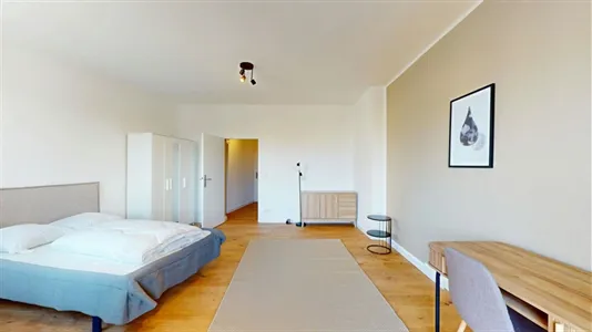 Apartments in Berlin Tempelhof-Schöneberg - photo 2