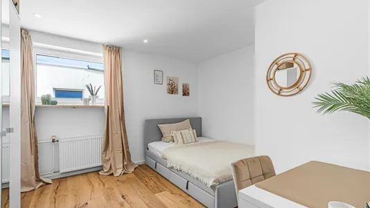 Rooms in Munich Thalkirchen-Obersendling-Forstenried-Fürstenried-Solln - photo 1