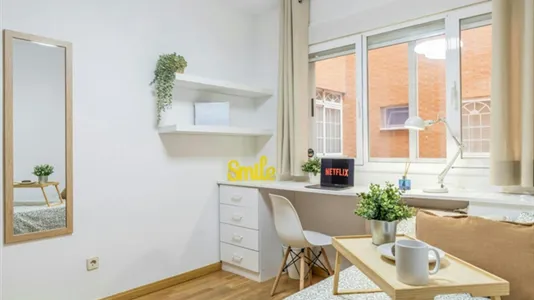 Rooms in Getafe - photo 2