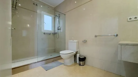 Rooms in Barcelona Eixample - photo 9