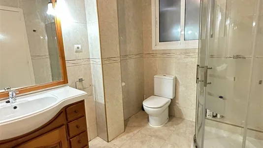 Rooms in Reus - photo 4