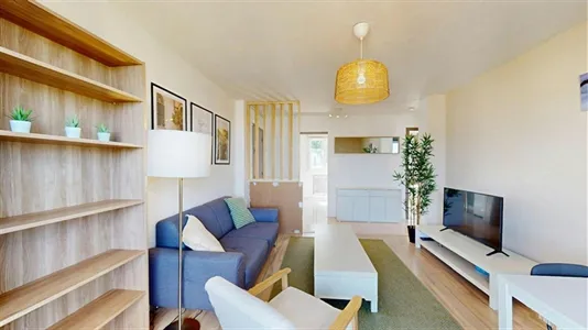 Rooms in Saint-Étienne - photo 4