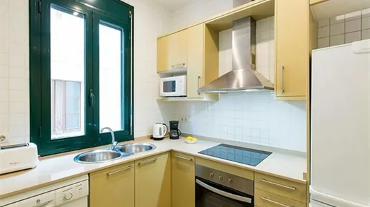 Apartments in Barcelona Ciutat Vella - photo 10