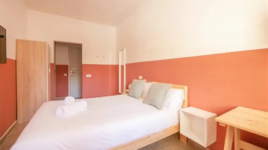 Rooms in Barcelona Gràcia - photo 4