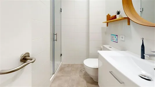 Rooms in Bami - photo 8