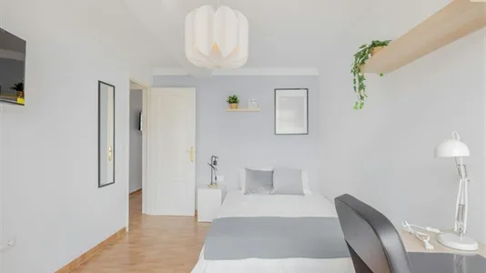 Rooms in Jerez de la Frontera - photo 4