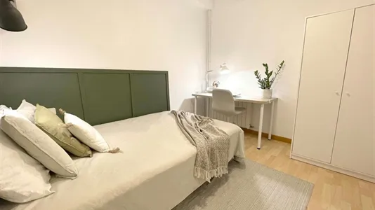 Rooms in Barcelona Sant Martí - photo 4