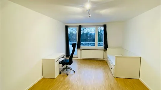 Rooms in Location is not specified - photo 1