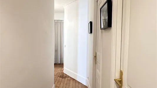 Apartments in Paris 18ème arrondissement - Montmartre - photo 9