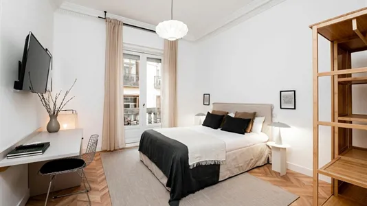Rooms in Madrid Centro - photo 1