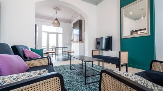 Rooms in La Louvière - photo 8