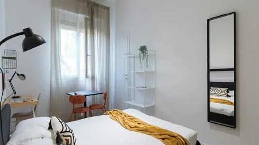 Rooms in Milano Zona 8 - Fiera, Gallaratese, Quarto Oggiaro - photo 2