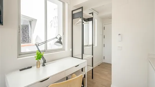 Rooms in Málaga - photo 6