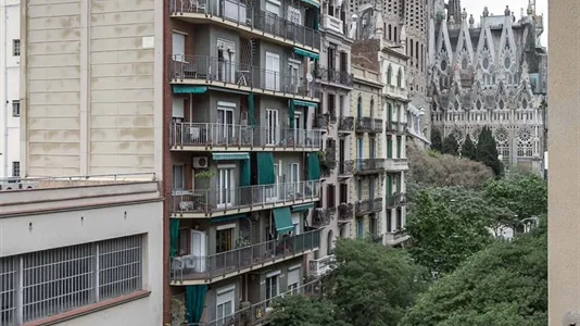 Rooms in Barcelona Eixample - photo 9