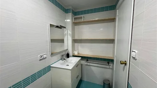Rooms in Moncada - photo 5