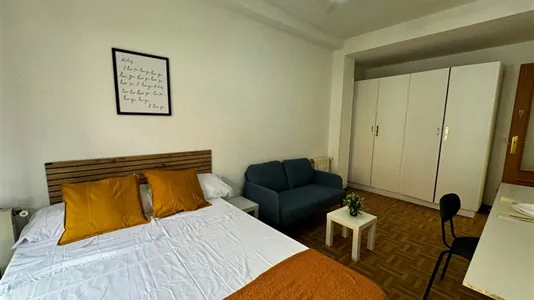 Rooms in Madrid Carabanchel - photo 10