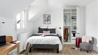 Room for rent in Nanterre, Île-de-France